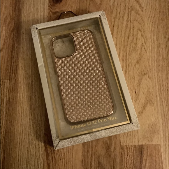 Unopened, unused, pink sparkly iPhone case. Fits the iPhone 13/12 Pro Max - Picture 2 of 3